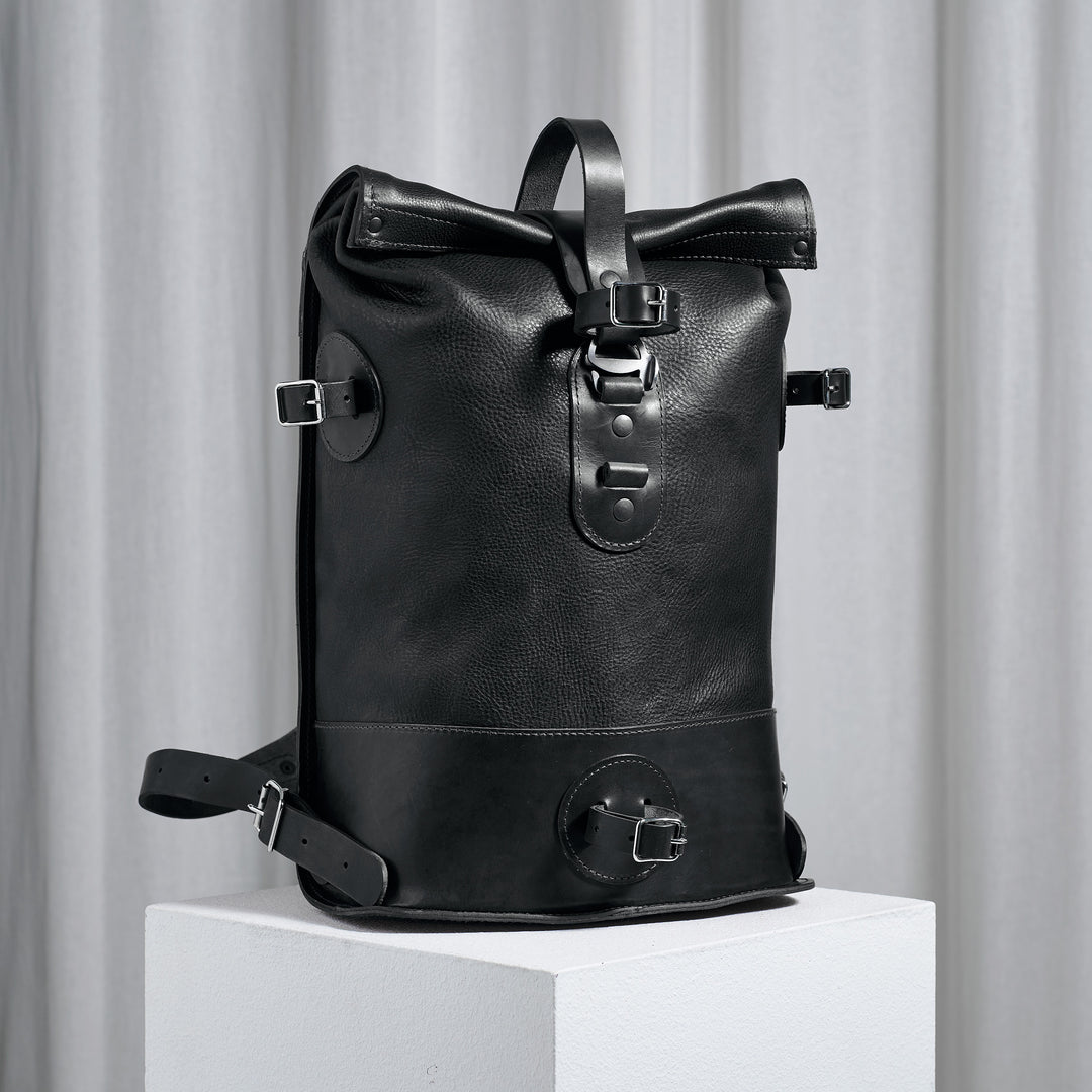 Black Small Fold Top – Leder Rucksack