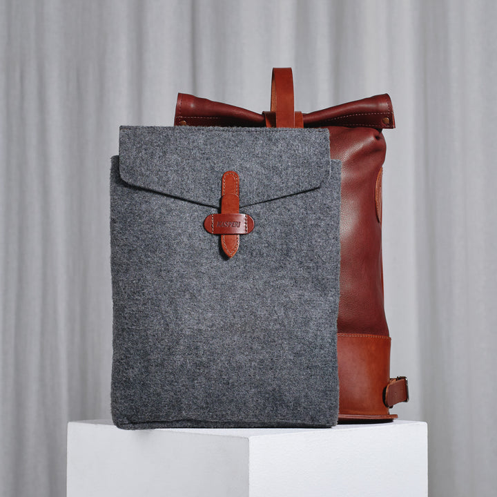 Précommande – Brown Small Fold Top – Sac à dos en cuir