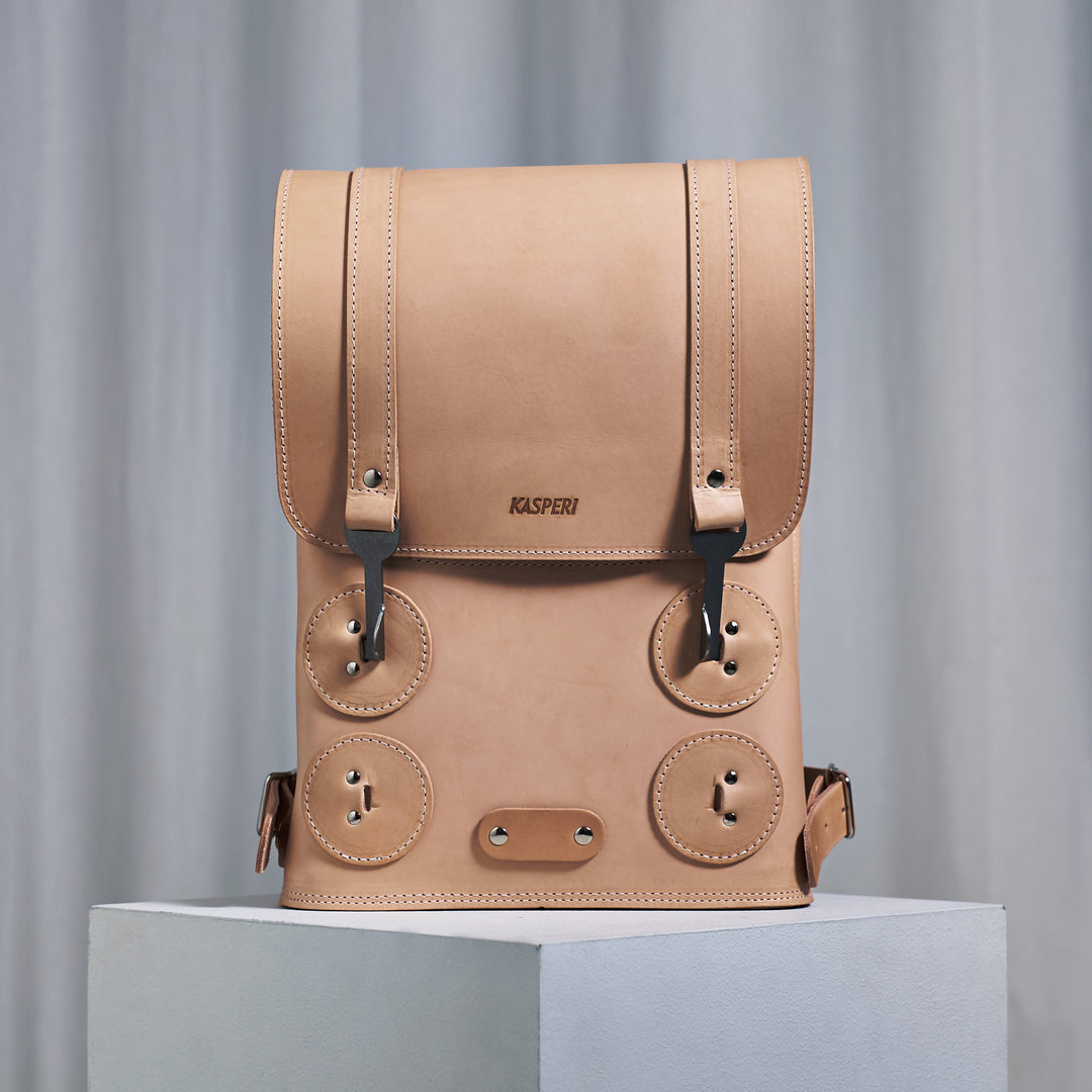 Specials S.02 Sac à dos, petit en Natural Couleur Tan