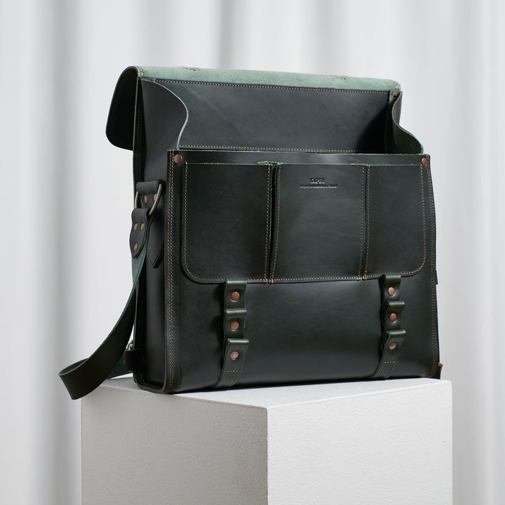 예약 주문 – Attaché – Firenze Collection Racing Green