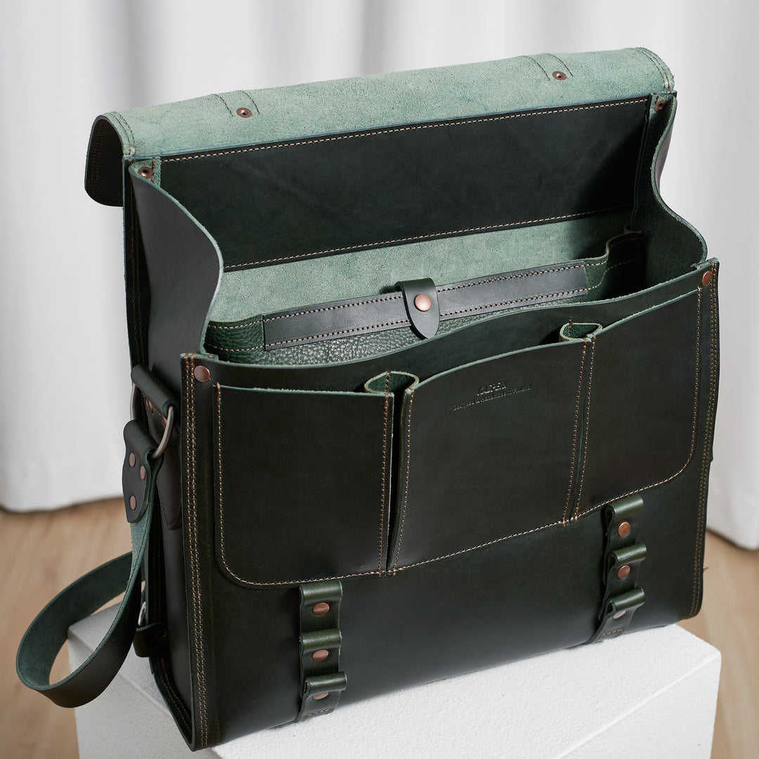 예약 주문 – Attaché – Firenze Collection Racing Green