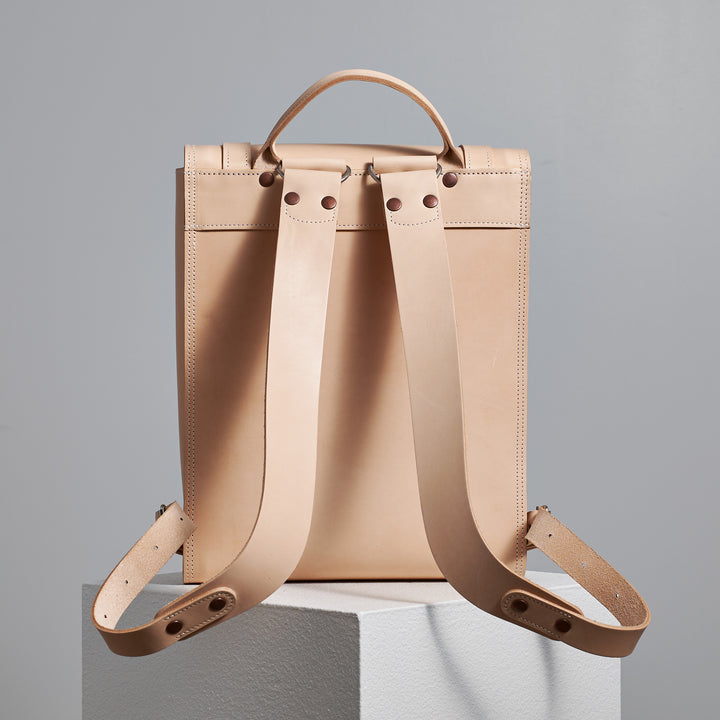 Originals: Der Large Backpack – in Ivory 