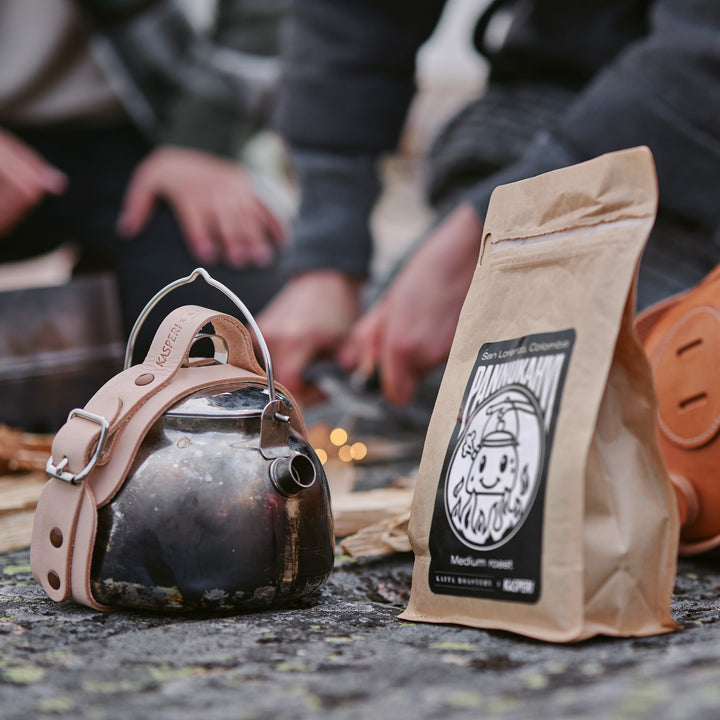 Der Kaffeekocher und Ausrüstung Set 