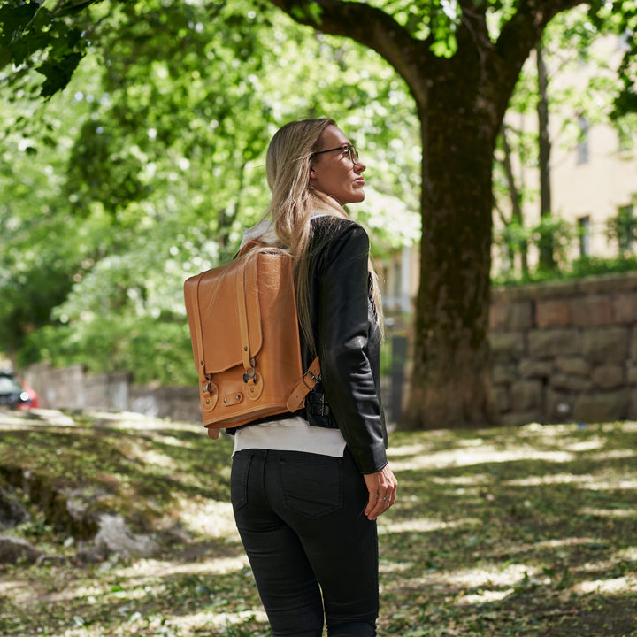 Originals: Small Backpack – Natural 