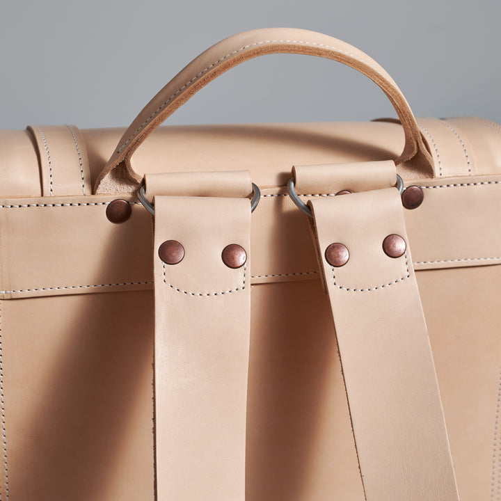 Originals: Der Large Backpack – in Ivory 