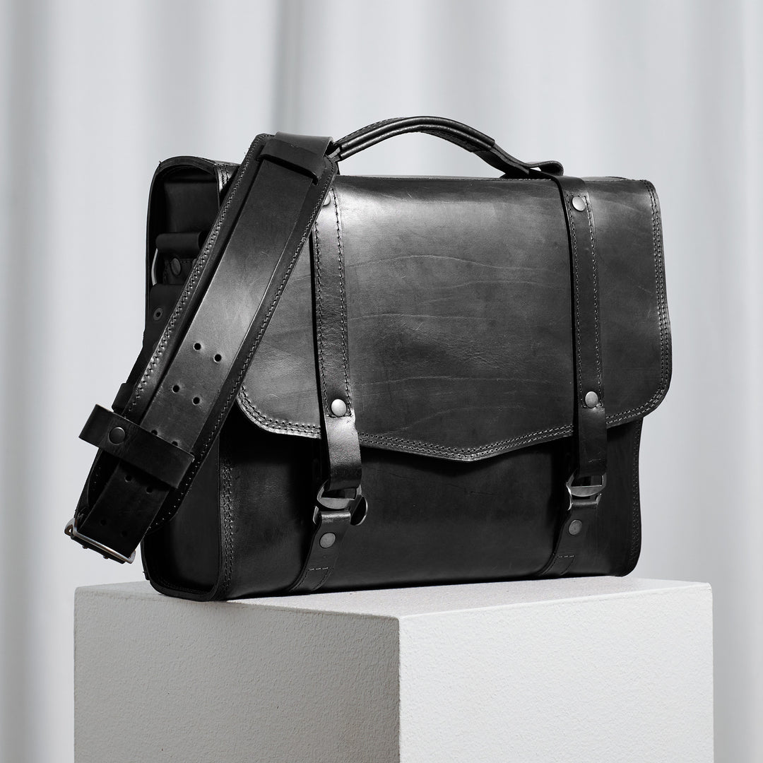 사전 주문 – Attaché – 블랙 가죽 사첼