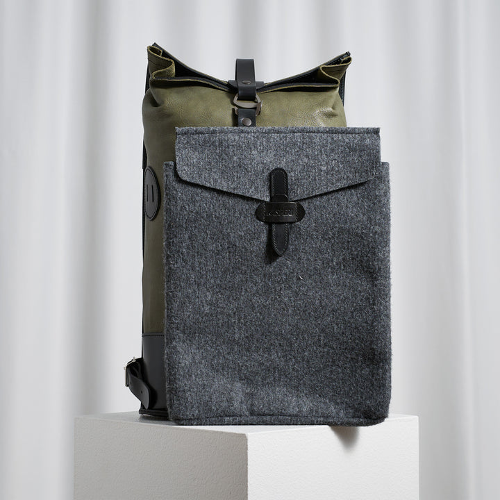 ORIGINALS: Small Fold Top – Sage & Black