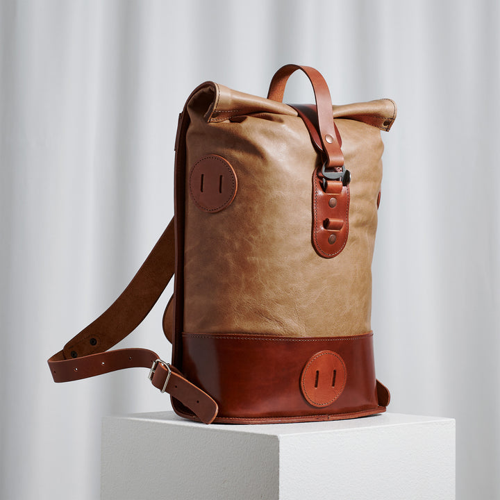 Small Fold Top – Leather Backpack in Walnut & Brown