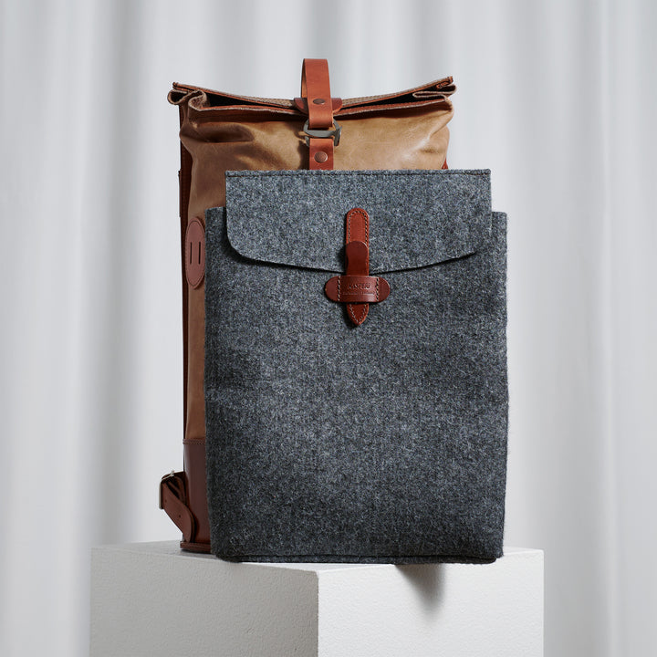 Small Fold Top – Leather Backpack in Walnut & Brown