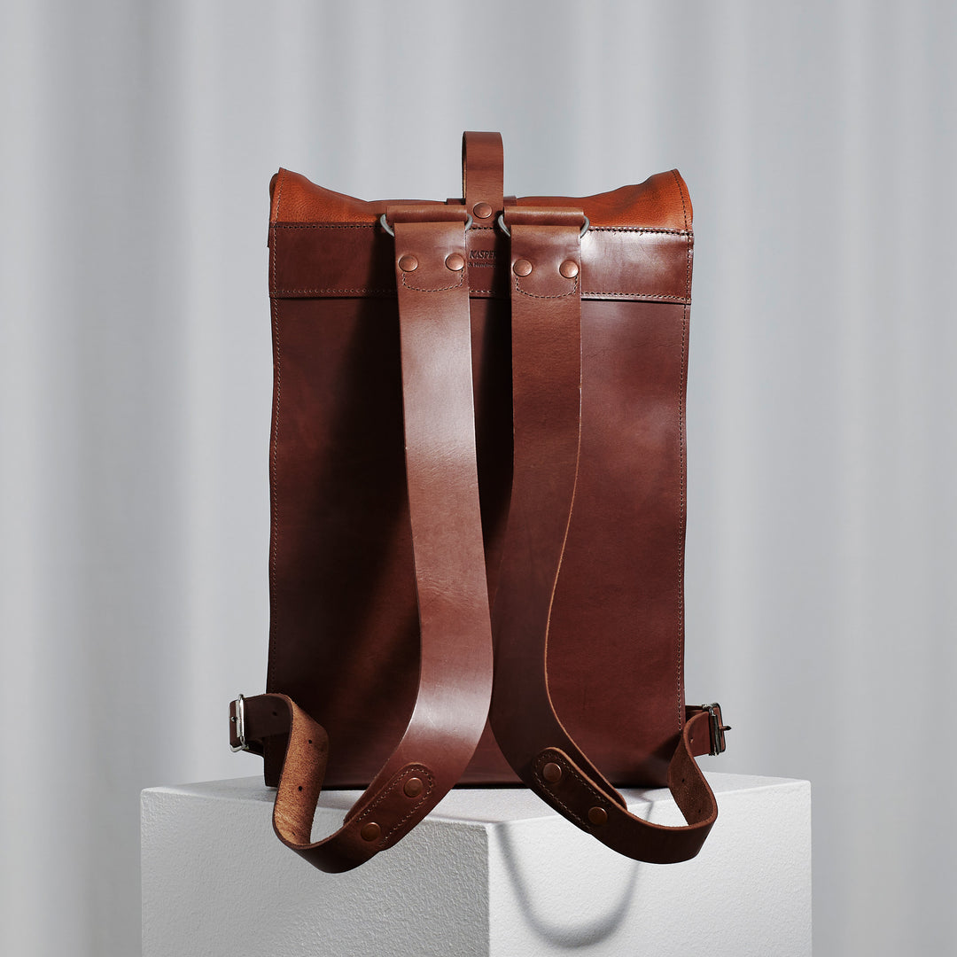 Small Fold Top – Leather Backpack in Honey & Brown