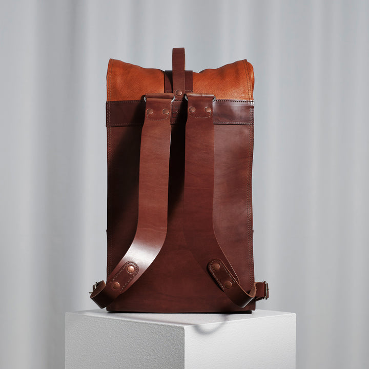 S.08 Fold Top – レザーバックパック Honey & Brown 