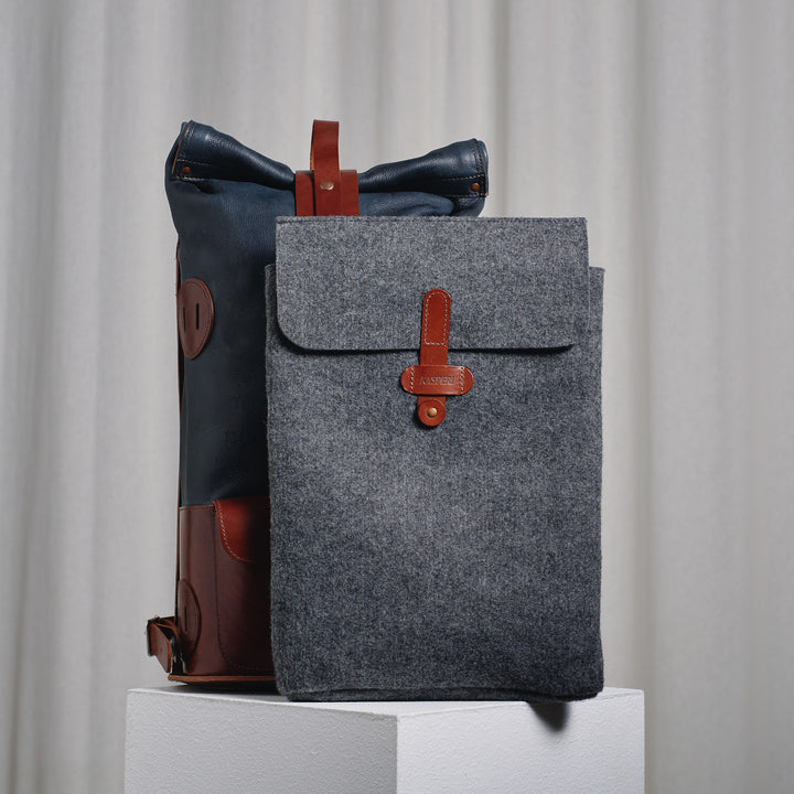 ORIGINALS: Whitetail Fold Top - Myrtille et Brown