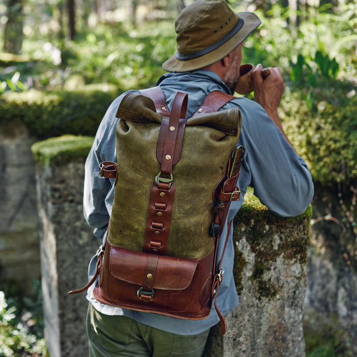 Specials S.03 - Moss Green Queue blanche Fold Top Sac à dos