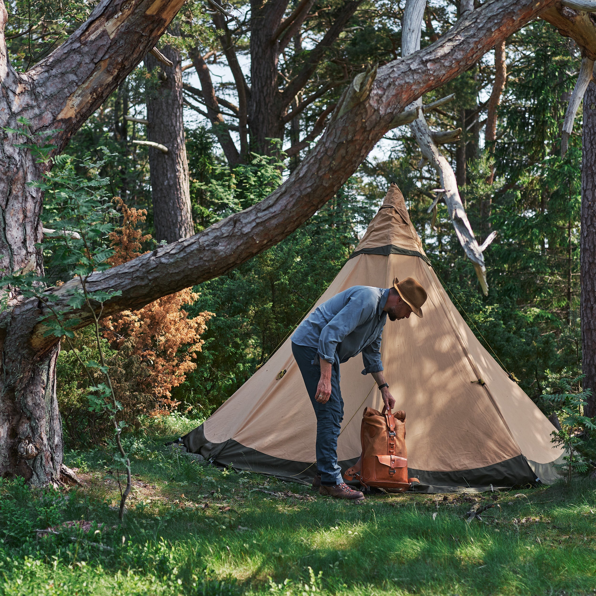 アンテプリマ Fold Top nr. 666 – The ungodliest backpack in the world – KASPERI