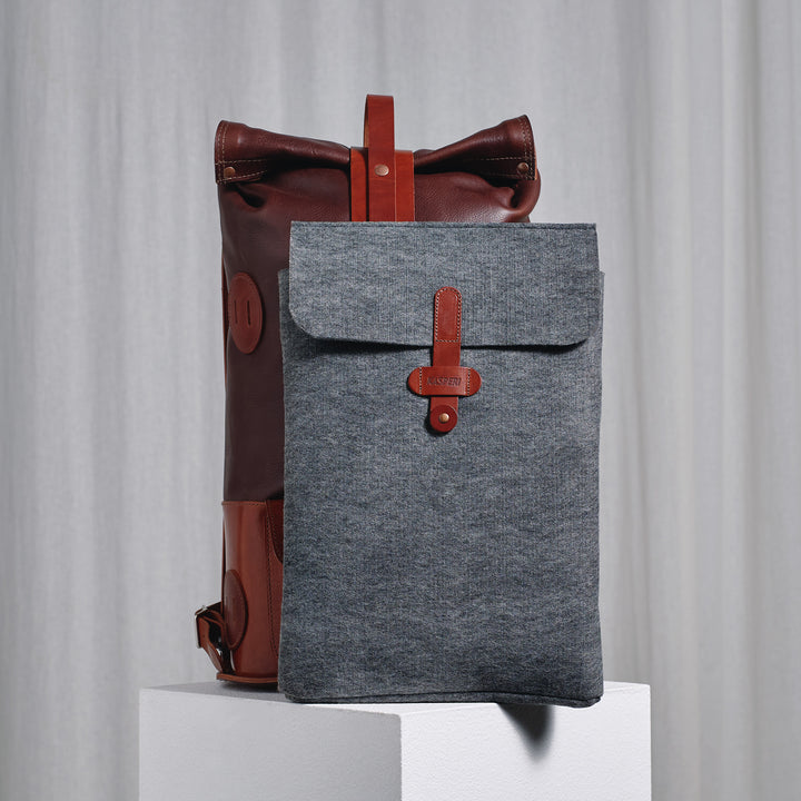 ORIGINALS: Fold Top – Dark Brown