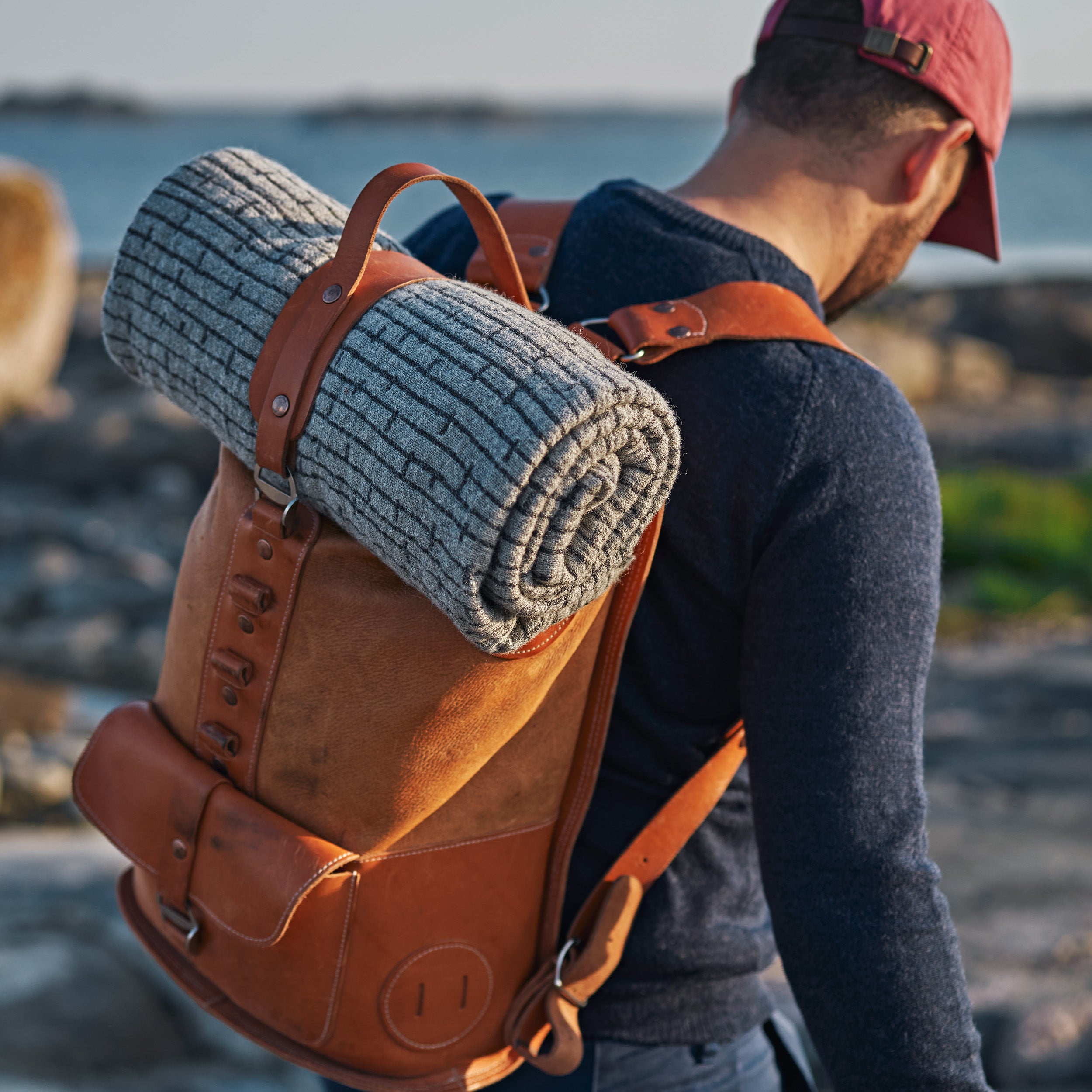 Specials S.04 Fold Top - A backpack for life in natural whitetail