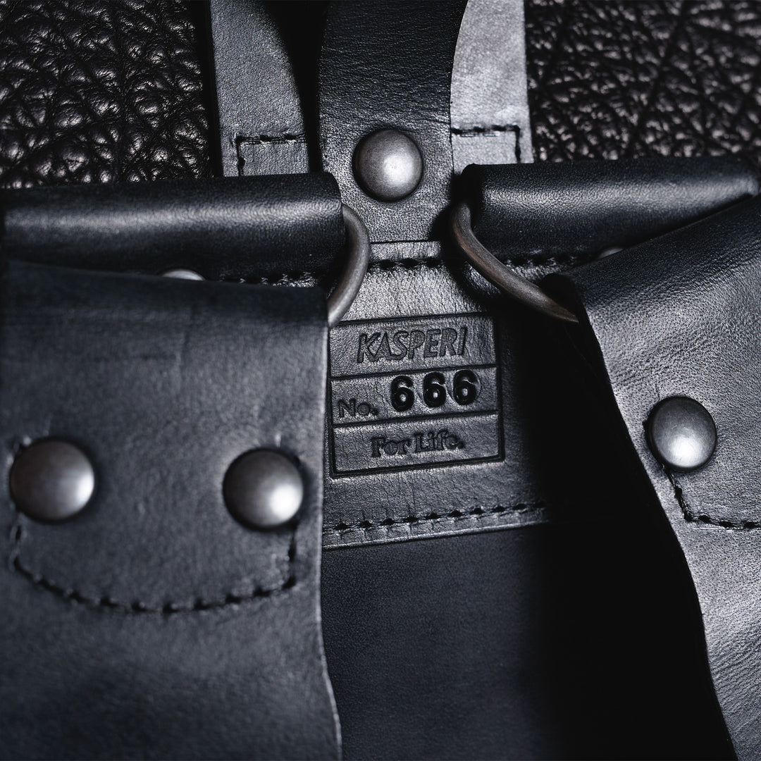 ORIGINALS: Fold Top – Black Yak No. 666