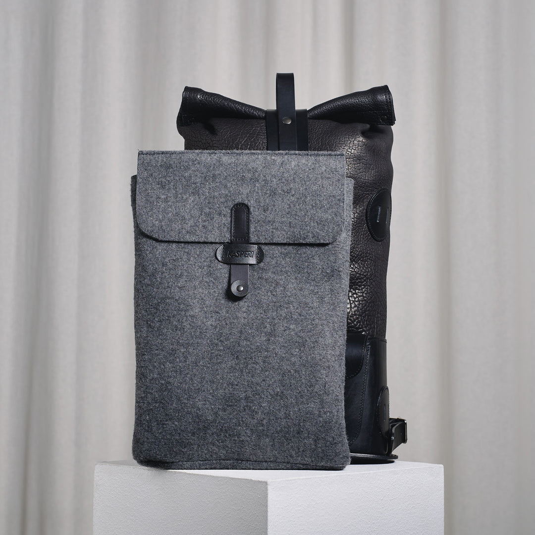 ORIGINALS: La nouvelle Fold Top - Black Yak