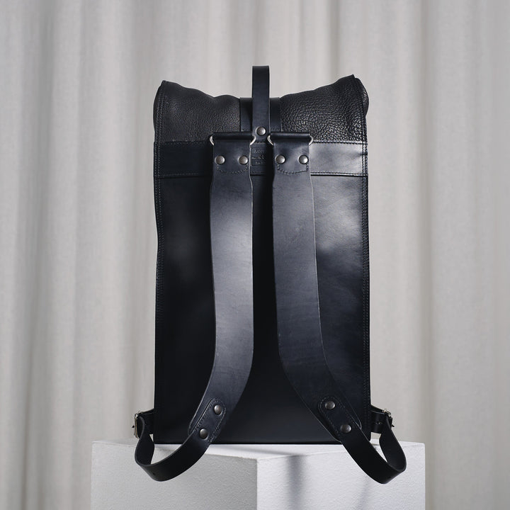 ORIGINALS: Fold Top – Black Yak No. 666