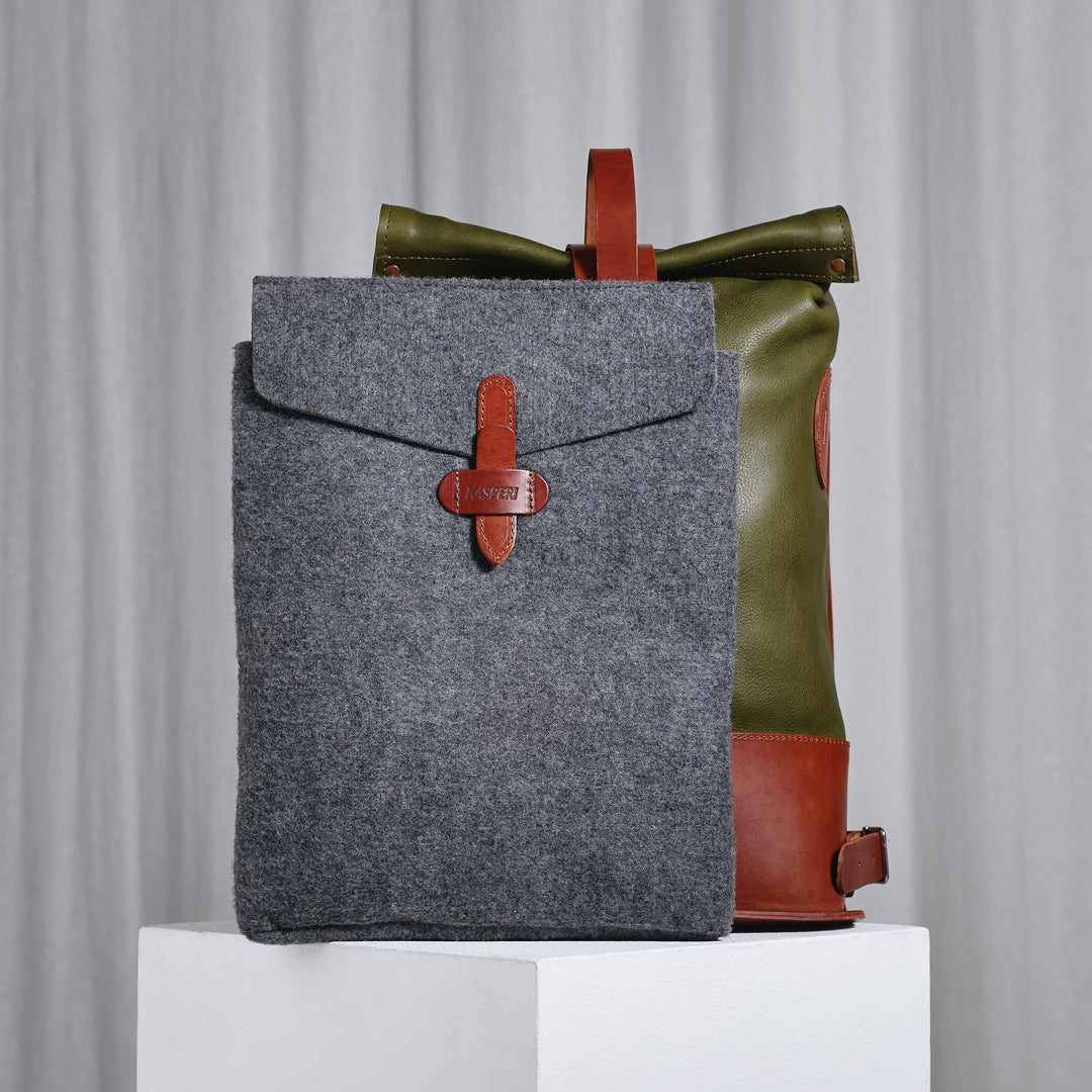 Pre-order – Small Fold Top – Leather Backpack in Olive & Brown