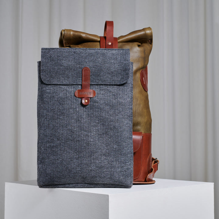 Specials S.03 - Moss Green Queue blanche Fold Top Sac à dos