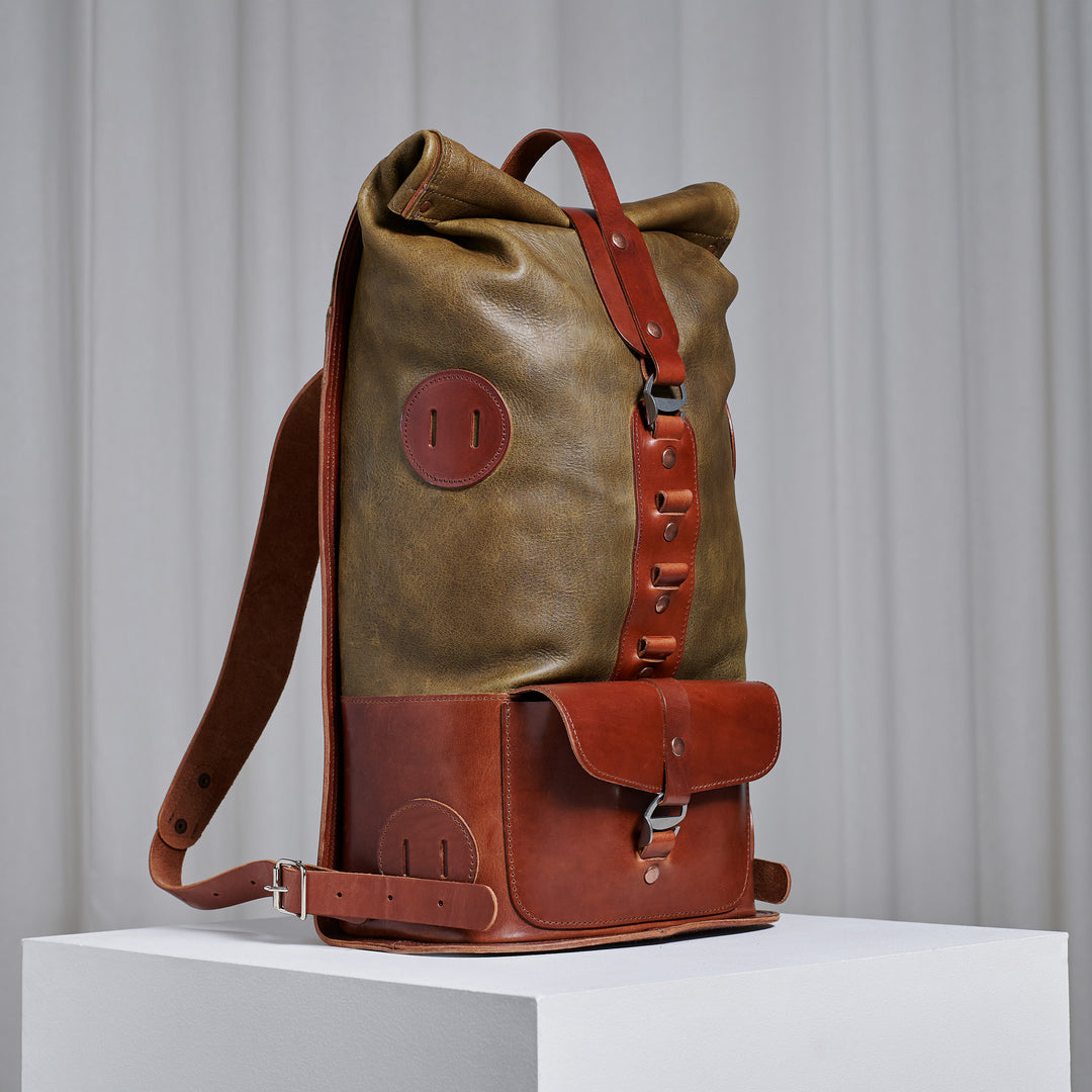 Specials S.03 - Moss Green Queue blanche Fold Top Sac à dos