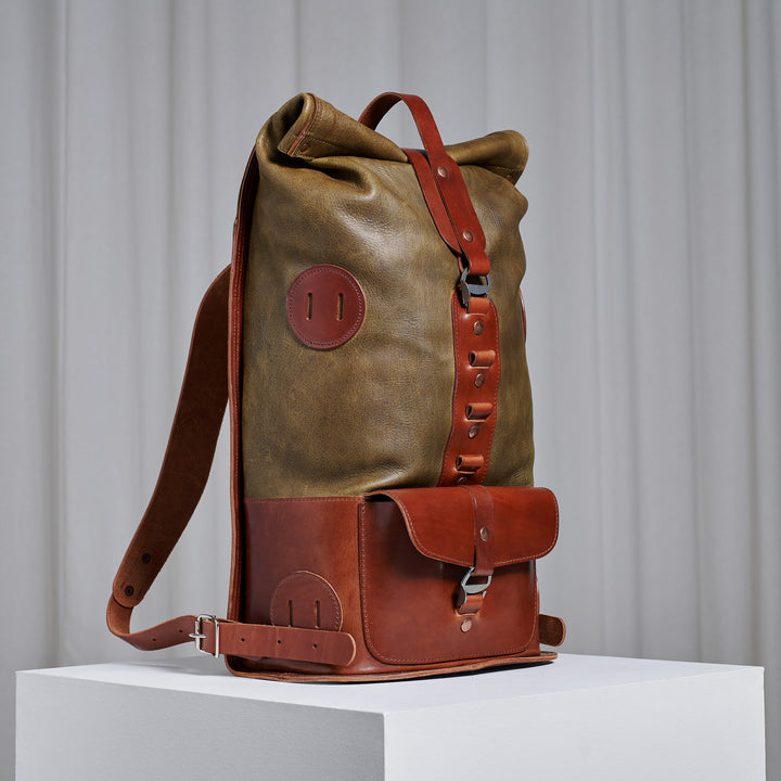 Specials S.03 - Moss Green Queue blanche Fold Top Sac à dos