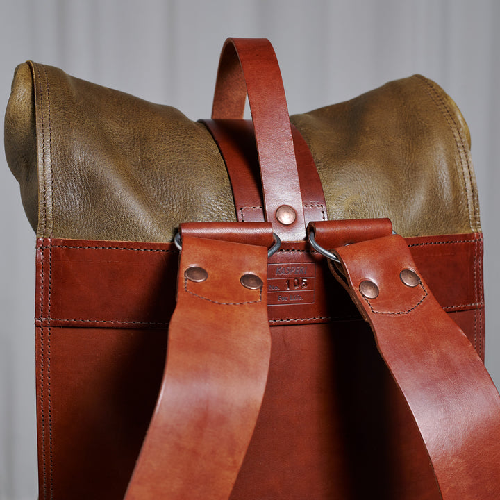 Specials S.03 - Moss Green Queue blanche Fold Top Sac à dos