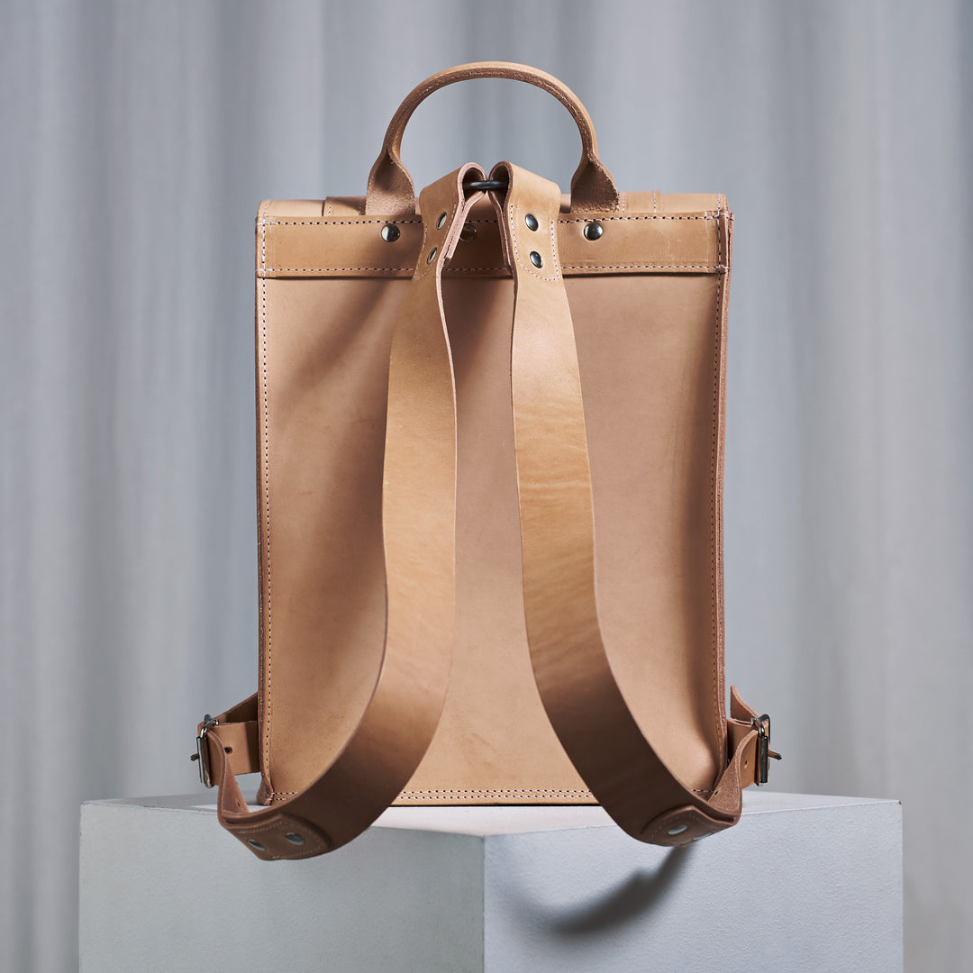 Specials S.02 Sac à dos, petit en Natural Couleur Tan